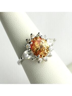 Oval cut Imperial Topaz Cz Halo ring size 7 🆕